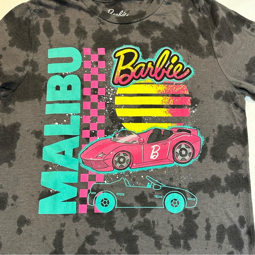 Barbie Malibu Retro Graphic Tee XL - Picture 2 of 7